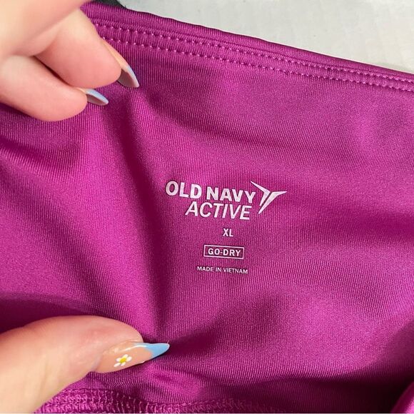 NWT Old Navy Magenta Mesh Panel Cropped Leggings - Picture 5 of 6
